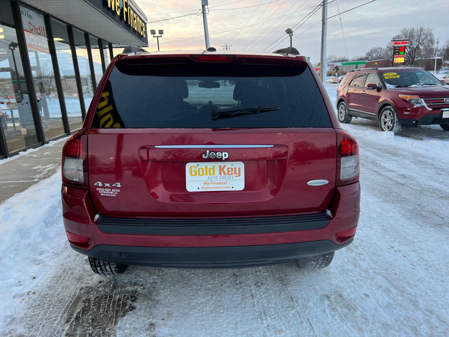 2016 Jeep Compass (1C4NJDEBXGD) , located at 1633 W Kimberly, Davenport, IA, 52806, (563) 323-5341, 41.559456, -90.598732 - Photo#4